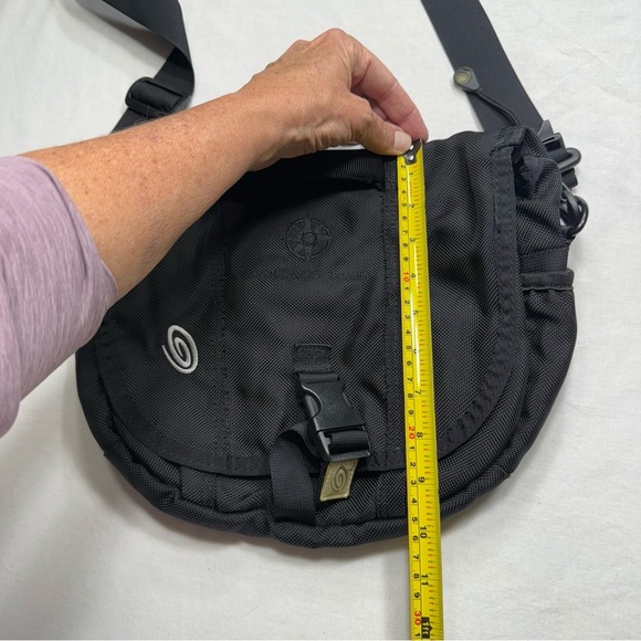 Timbuk2 XS Black Messenger Bag - Picture 3 of 16